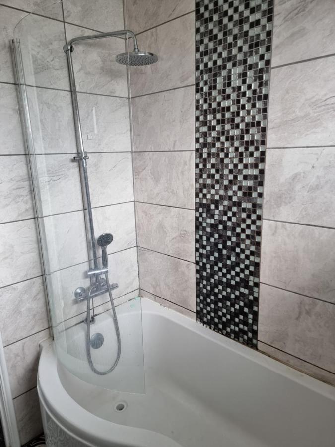 Spacious House In Central Manchester Bagian luar foto
