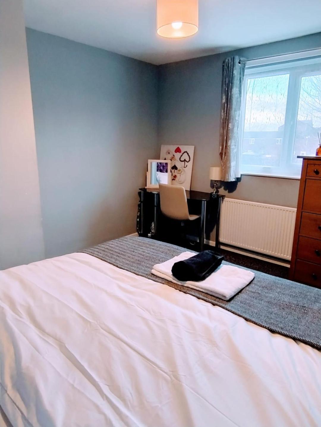 Spacious House In Central Manchester Bagian luar foto