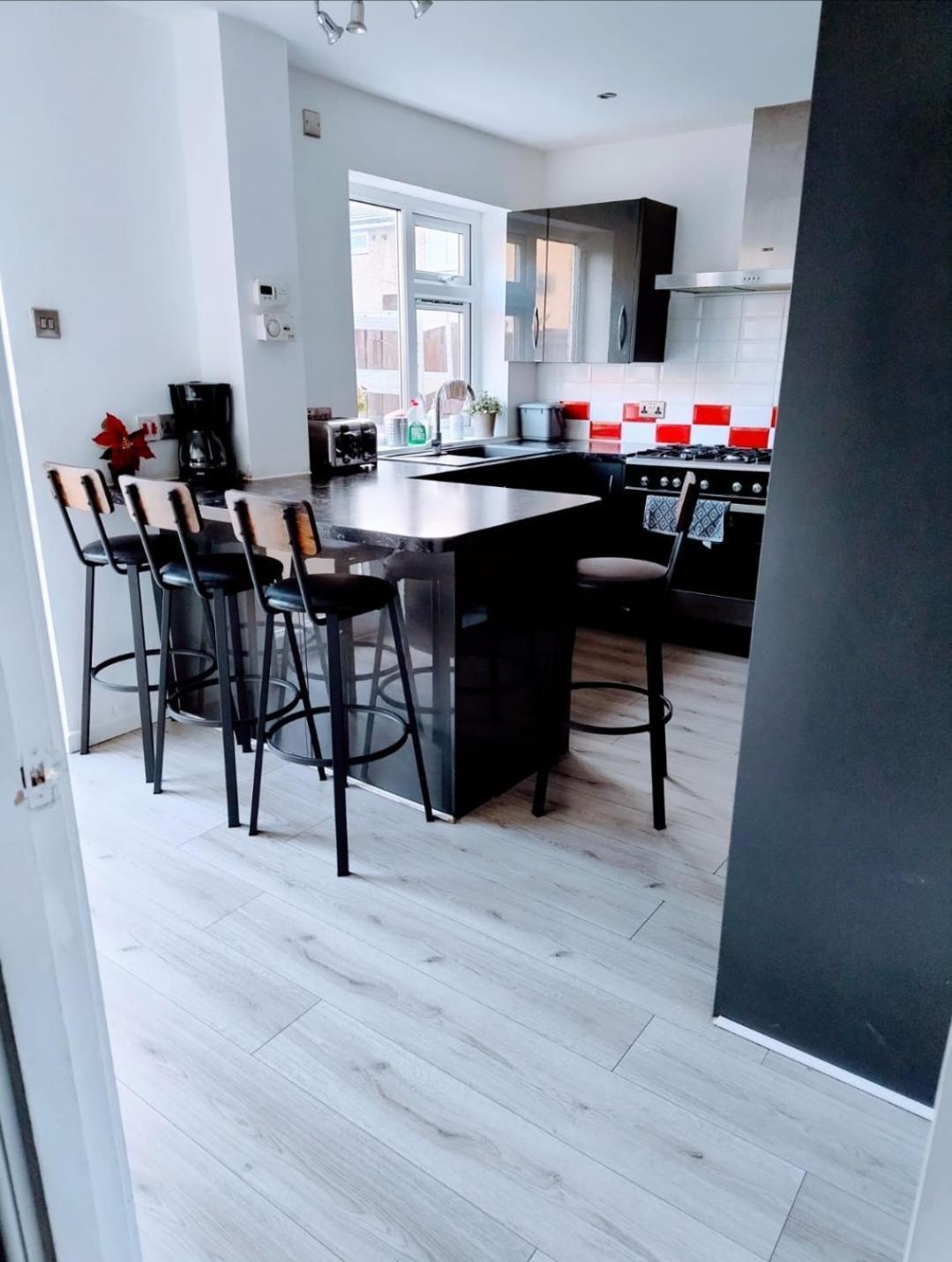 Spacious House In Central Manchester Bagian luar foto